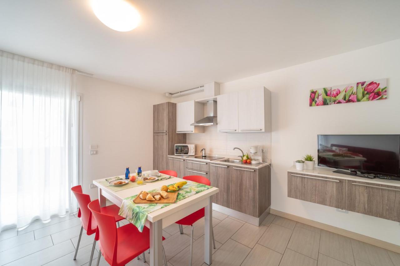 Ferienwohnung Residenza Monica Lignano Sabbiadoro Exterior foto
