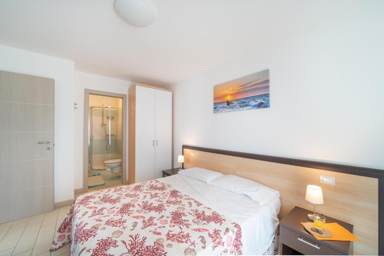 Ferienwohnung Residenza Monica Lignano Sabbiadoro Exterior foto