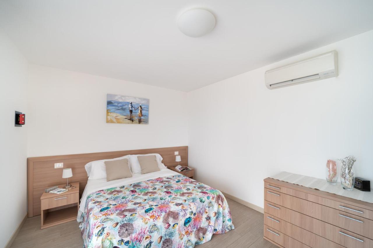 Ferienwohnung Residenza Monica Lignano Sabbiadoro Exterior foto