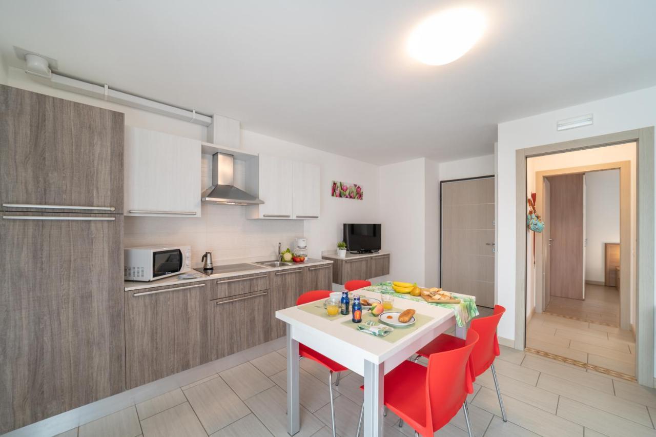 Ferienwohnung Residenza Monica Lignano Sabbiadoro Exterior foto